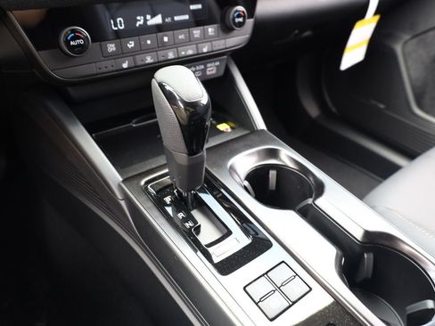 New 2026 Subaru Outback Limited AWD/4WD image 14