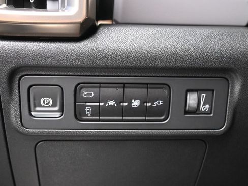 Used 2025 GMC Hummer EV 3X AWD/4WD image 19