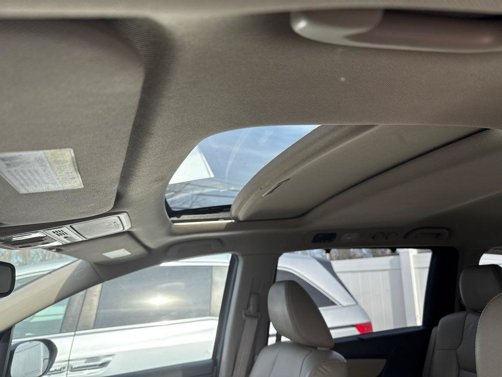 Used 2014 Honda Odyssey EX-L image 9