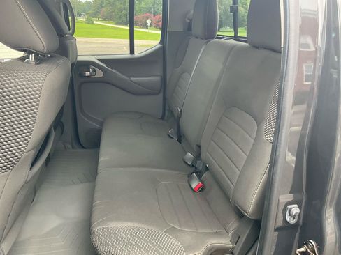 Used 2014 Nissan Frontier Desert Runner RWD image 21