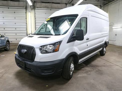 Used 2024 Ford Transit 250 148 High Roof AWD image 5