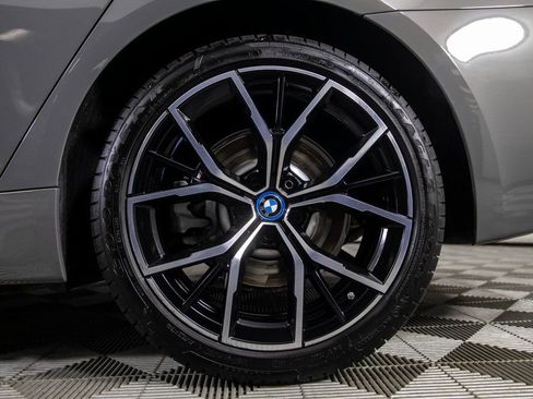 Used 2022 BMW 530e w/ Premium Package image 44