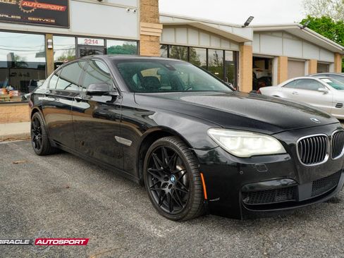 Used 2015 BMW 750Li xDrive w/ M Sport Edition AWD/4WD image 9