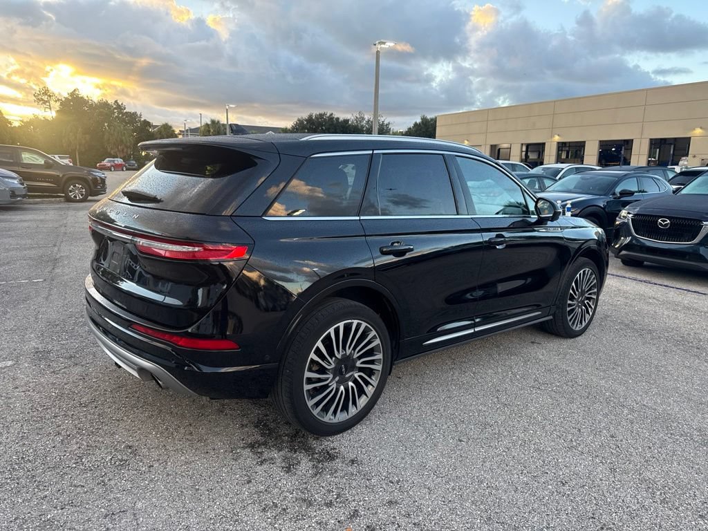 Used 2020 Lincoln Corsair Reserve w/ Equipment Group 201A AWD/4WD image 2