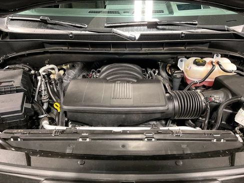 Used 2025 GMC Yukon Denali Ultimate AWD/4WD image 11