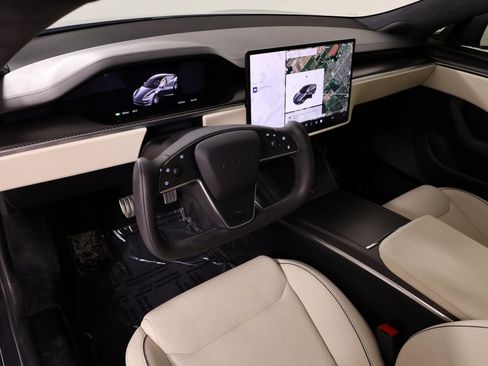 Used 2022 Tesla Model S Plaid image 20