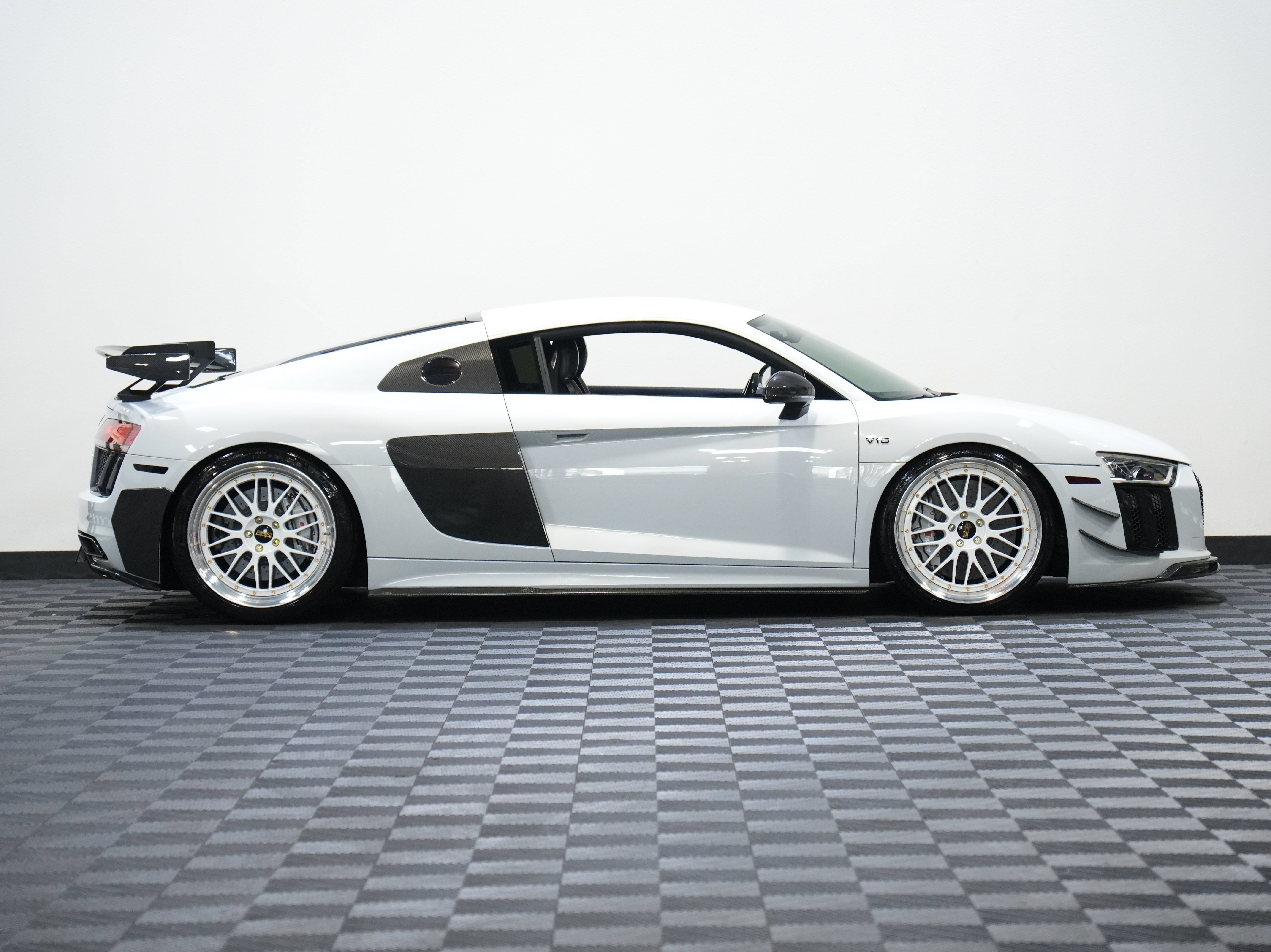 Used 2017 Audi R8 V10 plus AWD/4WD image 62