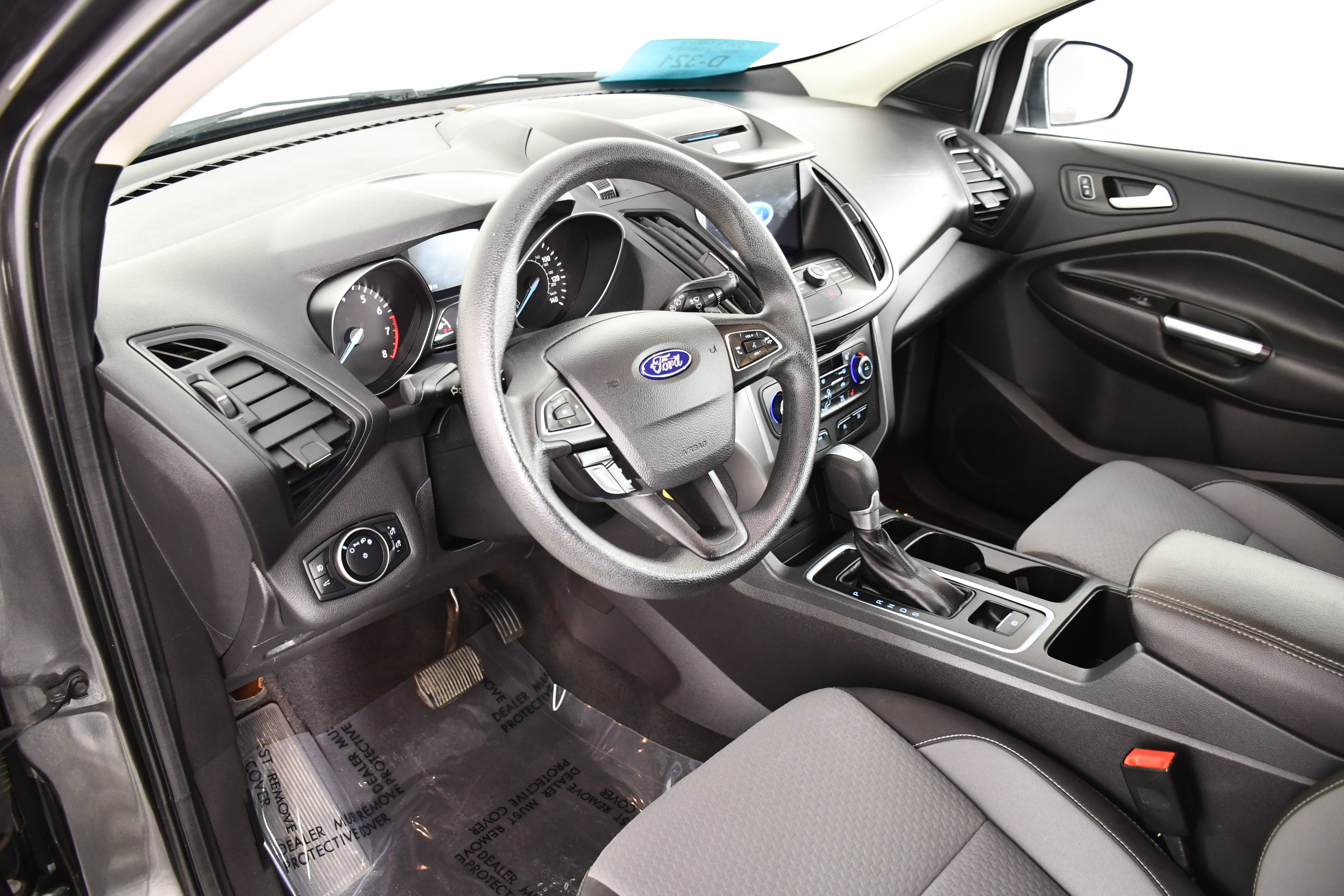 Used 2017 Ford Escape SE w/ Equipment Group 201A AWD/4WD image 34