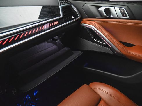 Used 2024 BMW X6 M60i image 22