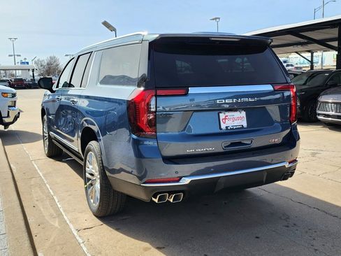 New 2026 GMC Yukon XL Denali w/ Sun & Power Step Package image 5
