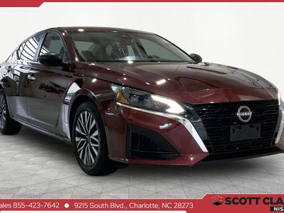 Used 2024 Nissan Altima 2.5 SV