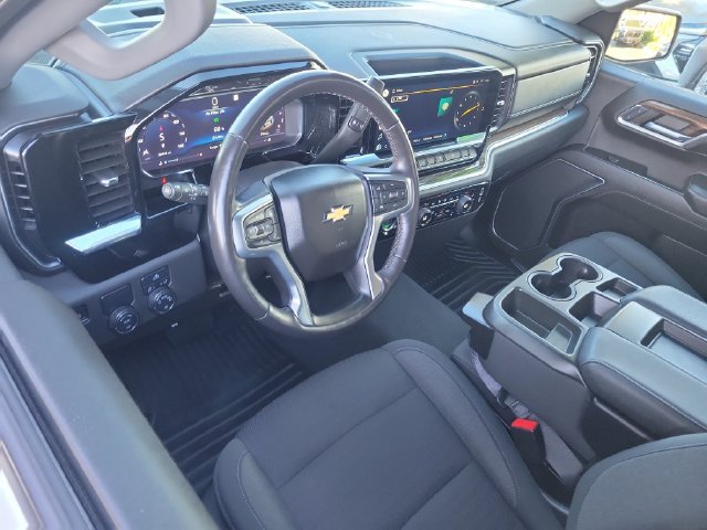 Used 2022 Chevrolet Silverado 1500 LT RWD image 6