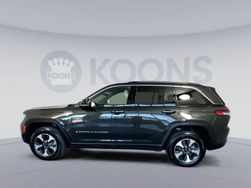 Used 2023 Jeep Grand Cherokee 4WD 4xe w/ Luxury Tech Group II image 2