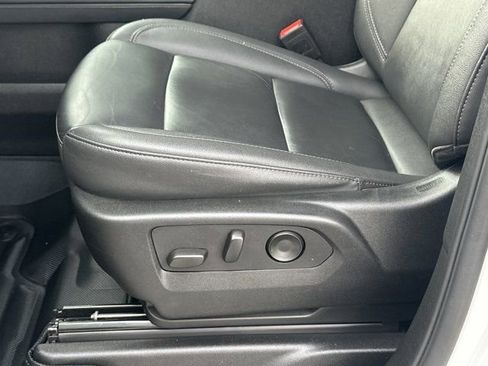 Used 2024 Chevrolet Tahoe Z71 image 11