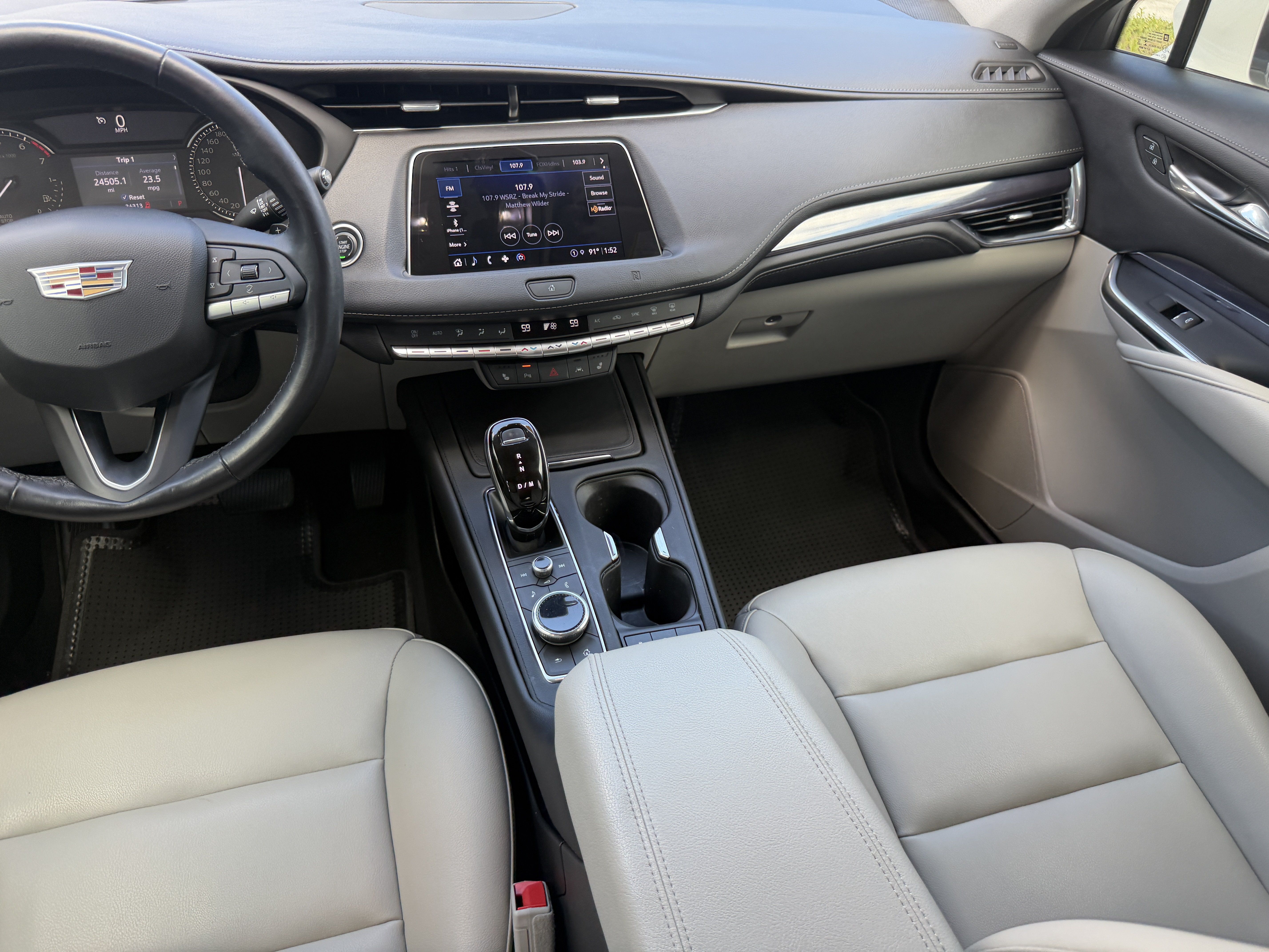 Used 2021 Cadillac XT4 Luxury w/ Driver Awareness Package FWD image 15