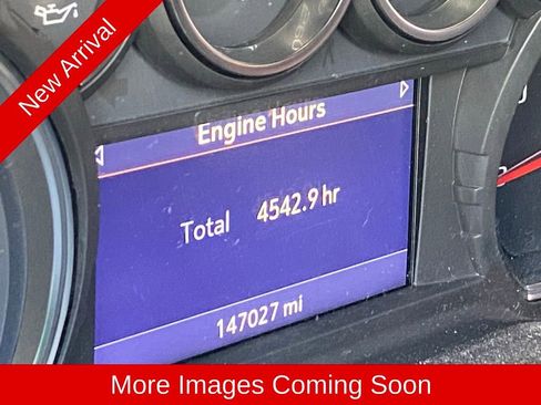 Used 2021 Chevrolet Silverado 1500 RST w/ Z71 Off-Road Package AWD/4WD image 9