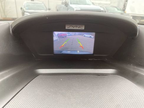 Used 2017 Ford C-MAX SE image 21