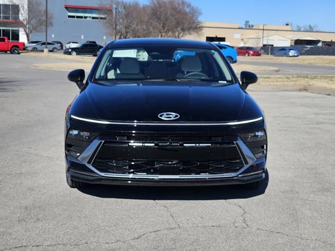 New 2026 Hyundai Sonata SE FWD image 2