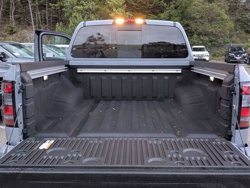 New 2025 Nissan Frontier PRO-4X w/ Pro Convenience Package AWD/4WD image 26