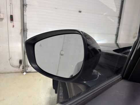 Used 2024 MAZDA CX-90 Plug-In Hybrid w/ Preferred image 11