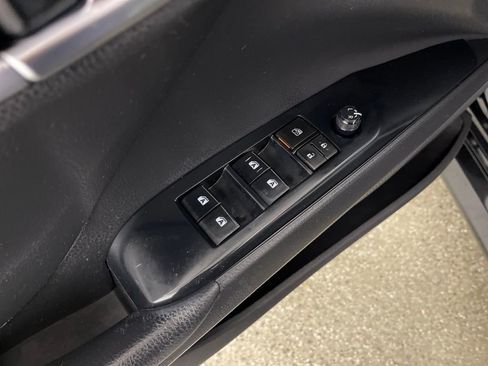 Used 2020 Toyota Camry LE FWD image 22