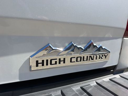 Used 2017 Chevrolet Silverado 1500 High Country AWD/4WD image 9