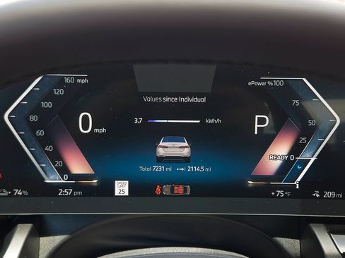 Used 2026 BMW i5 eDrive40 w/ Premium Package RWD image 13