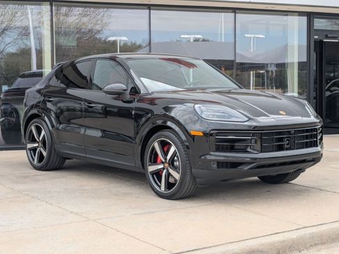 New 2026 Porsche Cayenne S image 7