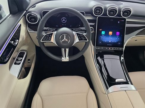 New 2026 Mercedes-Benz GLC 300 image 10