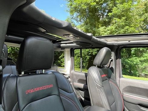 Used 2020 Jeep Wrangler Unlimited Rubicon AWD/4WD image 28