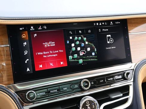 Used 2025 Bentley Flying Spur Plug-In Hybrid AWD/4WD image 23