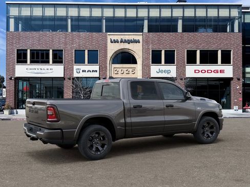 Used 2026 RAM 1500 Big Horn w/ Night Edition AWD/4WD image 4