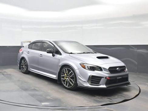 Used 2019 Subaru WRX STI AWD/4WD image 9