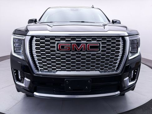 Used 2023 GMC Yukon XL Denali AWD/4WD image 12