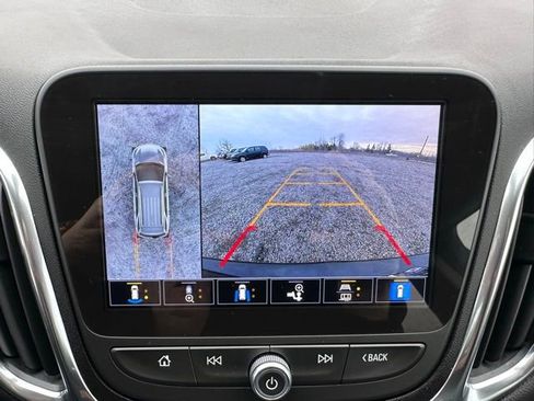 Used 2024 Chevrolet Equinox LT AWD/4WD image 46