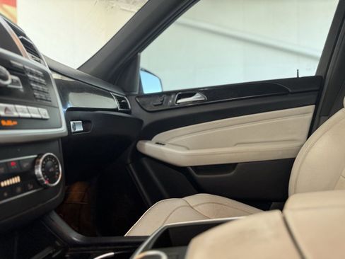 Used 2014 Mercedes-Benz ML 350 4MATIC image 28