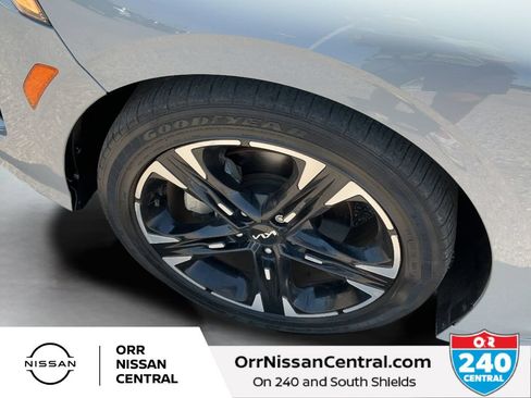 Used 2022 Kia K5 GT-Line w/ GT-Line Awd Premium Package image 9