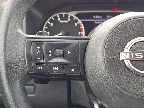 Used 2023 Nissan Rogue S AWD/4WD image 25