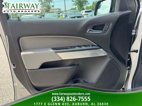 Used 2019 Chevrolet Colorado LT w/ LT Convenience Package RWD image 26