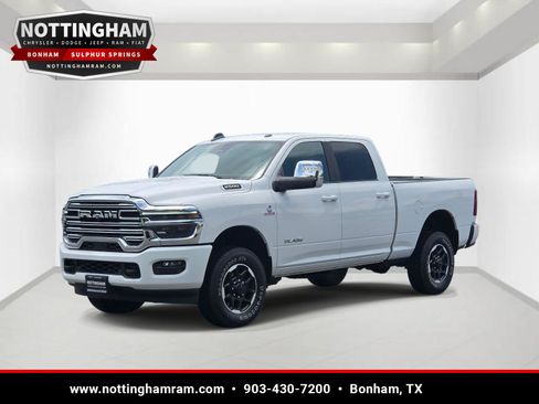 Used 2026 RAM 2500 Laramie AWD/4WD image 3