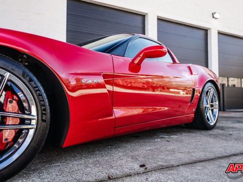 Used 2009 Chevrolet Corvette Z06 w/ Preferred Equipment Group image 26