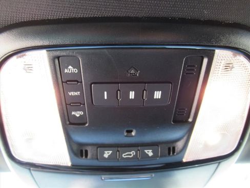 Certified 2025 Dodge Durango GT image 27