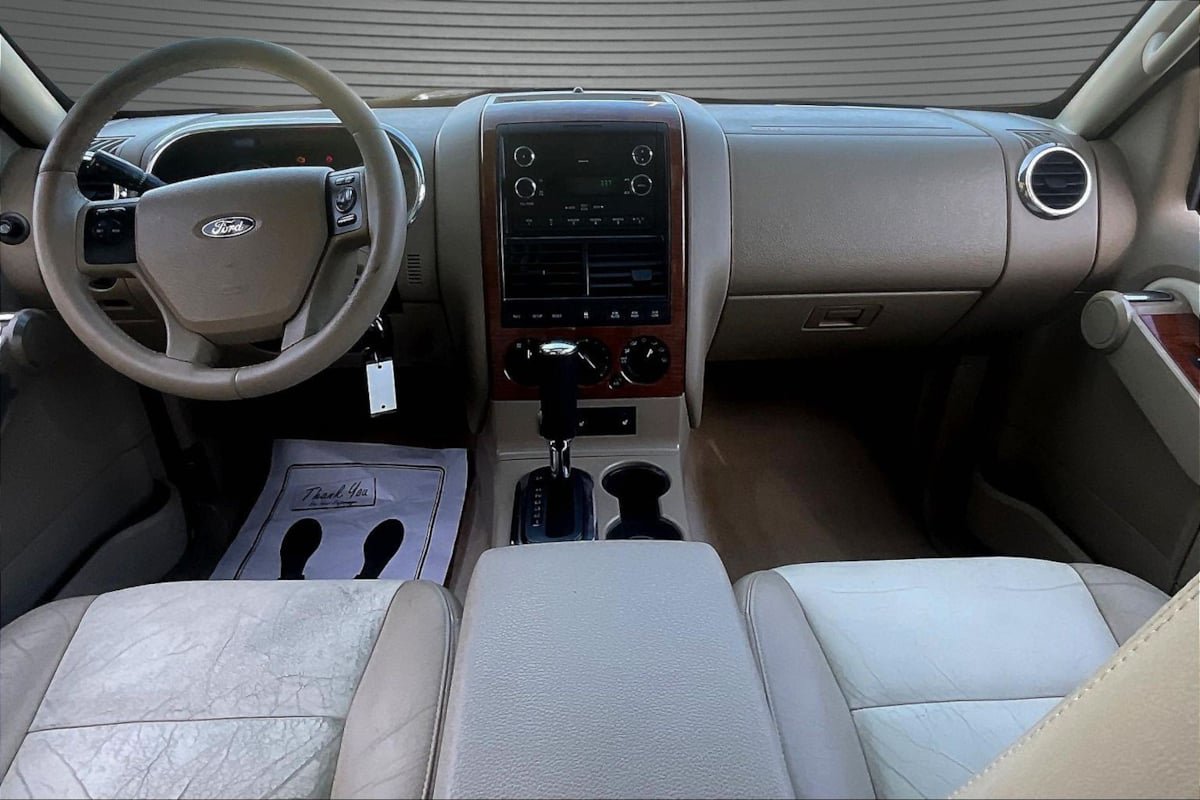 Used 2009 Ford Explorer Eddie Bauer AWD/4WD image 7