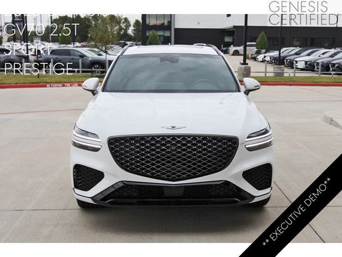 Used 2025 Genesis GV70 2.5T Sport Prestige w/ Sport Prestige Package image 3