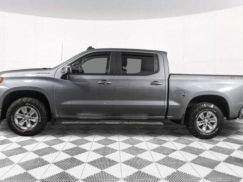 Used 2021 Chevrolet Silverado 1500 LT AWD/4WD image 19