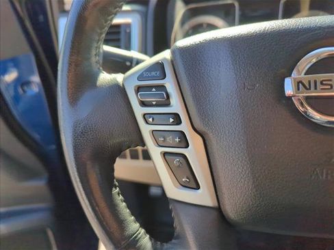 Used 2016 Nissan Titan SL image 17