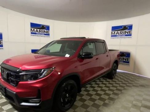 Used 2025 Honda Ridgeline Black Edition image 6
