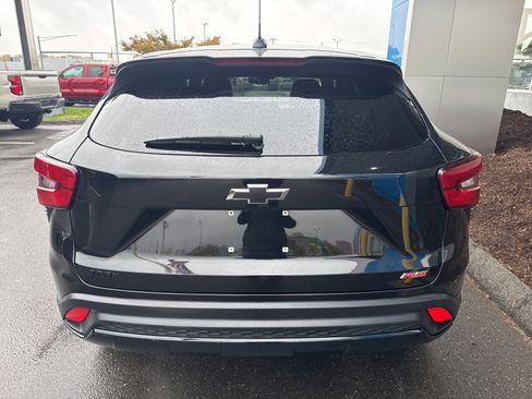 Used 2024 Chevrolet Trax RS w/ Driver Confidence Package image 7