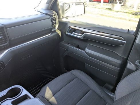 Used 2022 Chevrolet Silverado 1500 LT image 18