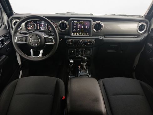 Used 2023 Jeep Gladiator Overland AWD/4WD image 20
